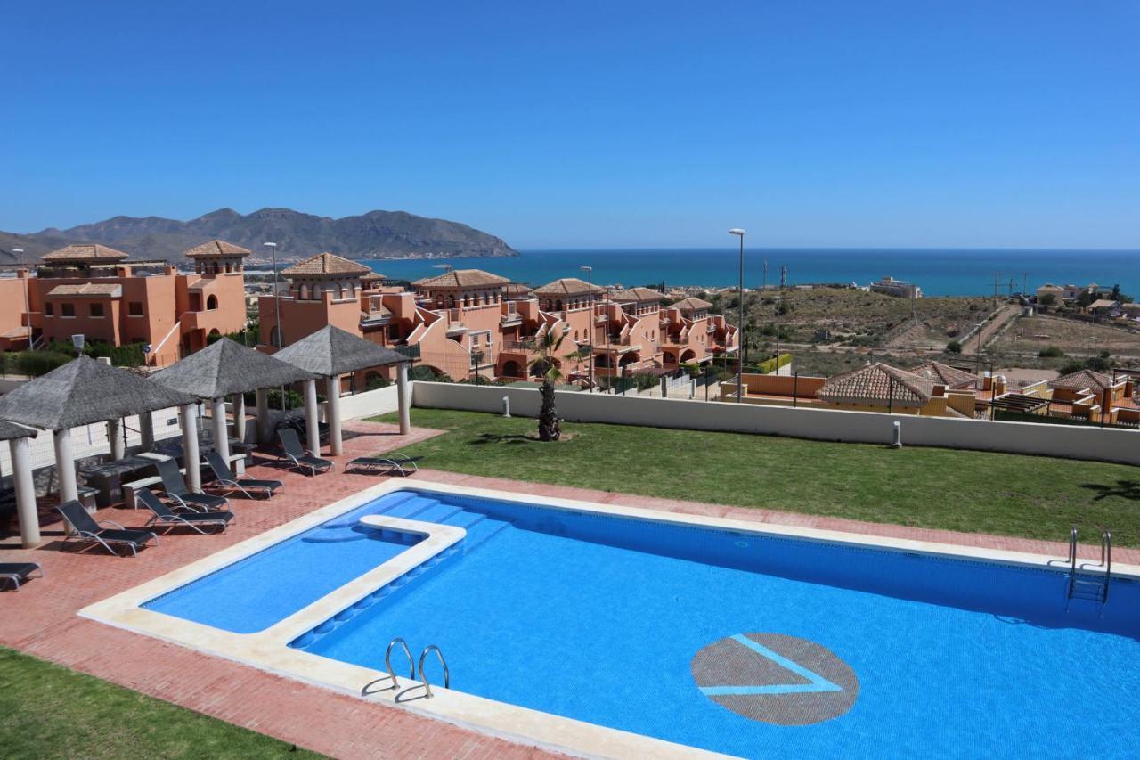 Appartamento Modern With Large Terrace In Mojon Hills *